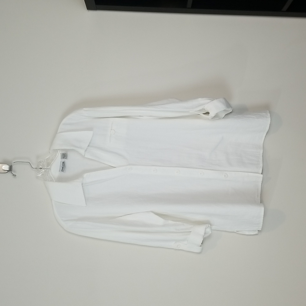 CHICO'S Textured White V-Neck Roll Tab Blouse with Pocket - Picture 1 of 13